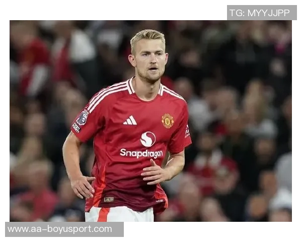 姆伯莫分享德里赫特进球前的鼓励时刻强调足球的不可预测性 姆伯莫分享德里赫特进球前的鼓励时刻强调足球的不可预测性