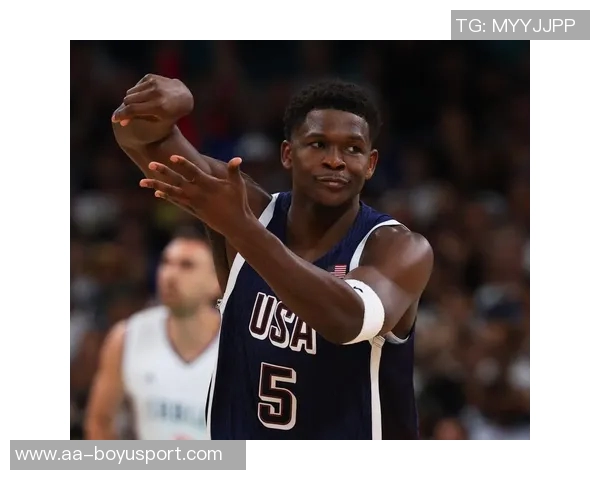 香波特称爱德华兹已具哈登水平未来需提升背打技巧