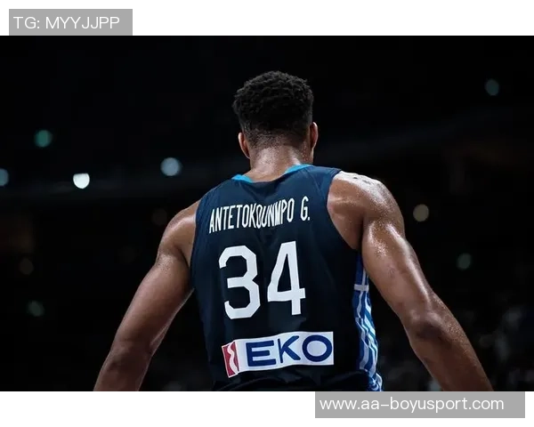 字母哥发推询问能否再打NCAA网友调侃得砍多少分才行