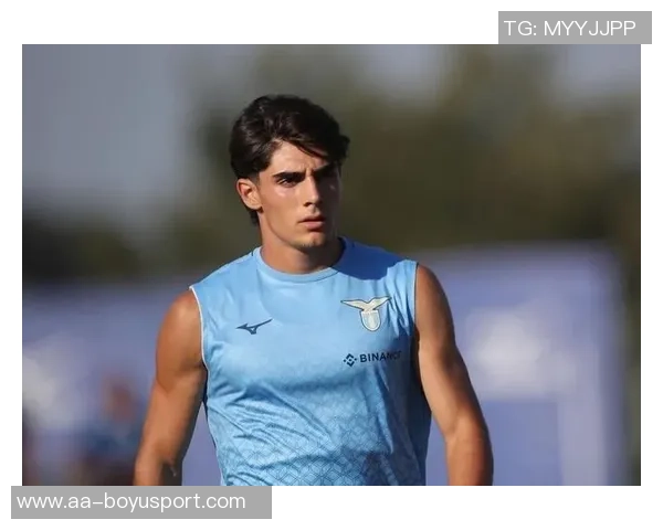 斯基拉透露萨拉戈萨即将租借加盟罗马总价1300万欧元选择买断 斯基拉透露萨拉戈萨即将租借加盟罗马总价1300万欧元选择买断