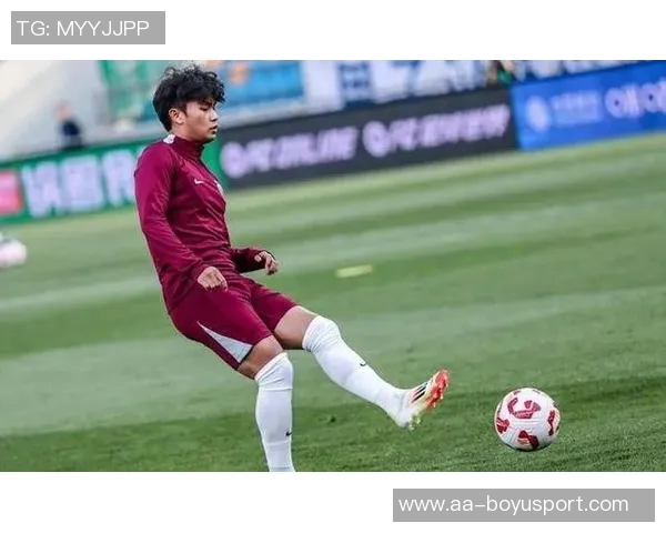 蒯纪闻出场短暂表现分析5分钟内传球失误情况及评分解读